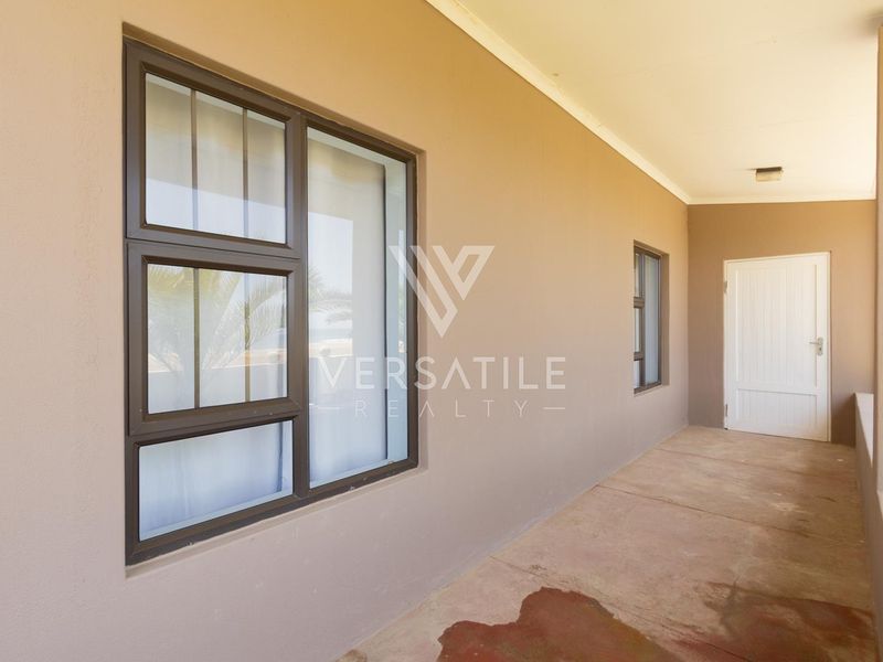 Beachfront home for Sale in Vineta, Swakopmund - Photo 5