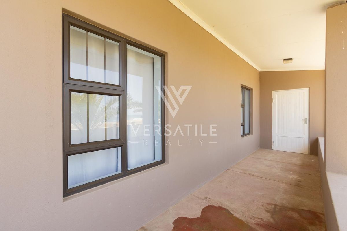 Beachfront home for Sale in Vineta, Swakopmund - Photo 5