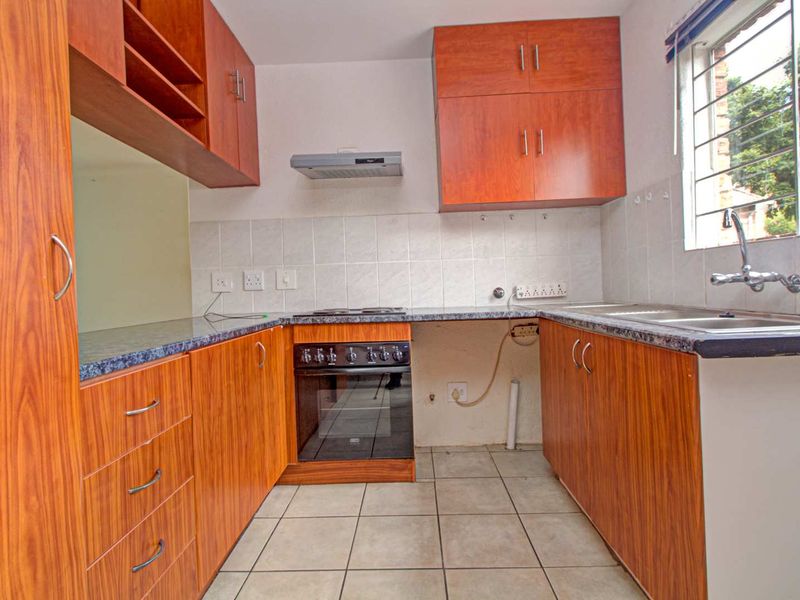 Move in ready - Photo 3