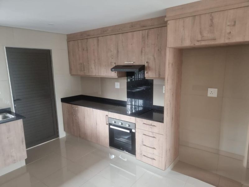 Comfy 3-Bed Home in Clayfield - Ready to Rent! - Photo 6