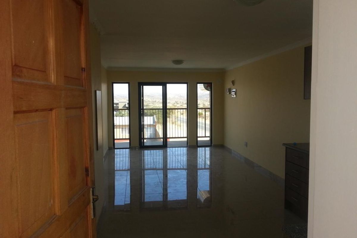 Flat for sale In Otjomuise - Photo 3