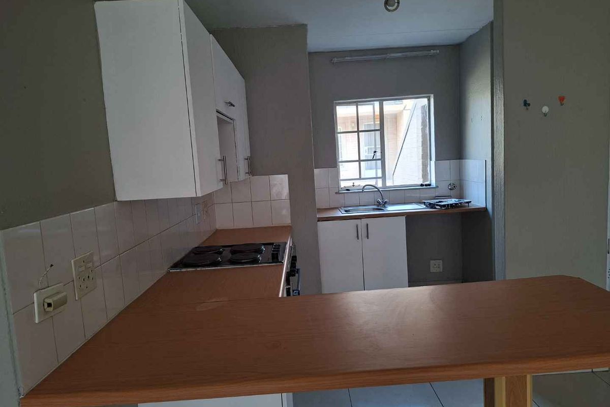 2 Bedroom Groundfloor Apartment ideal for first timer buyer or investor - Photo 5