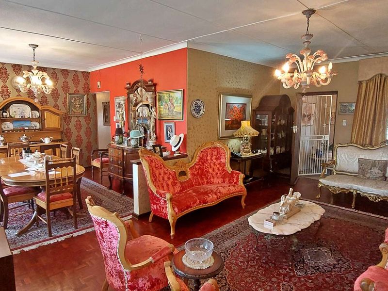 Charming Home with Modern Potential in Prime Location - Photo 9