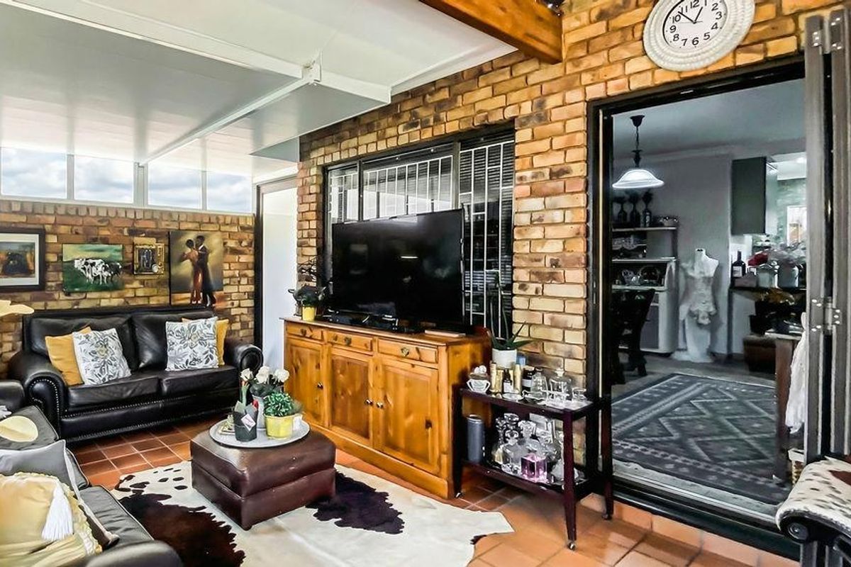 Only Once a While ... - Photo 5