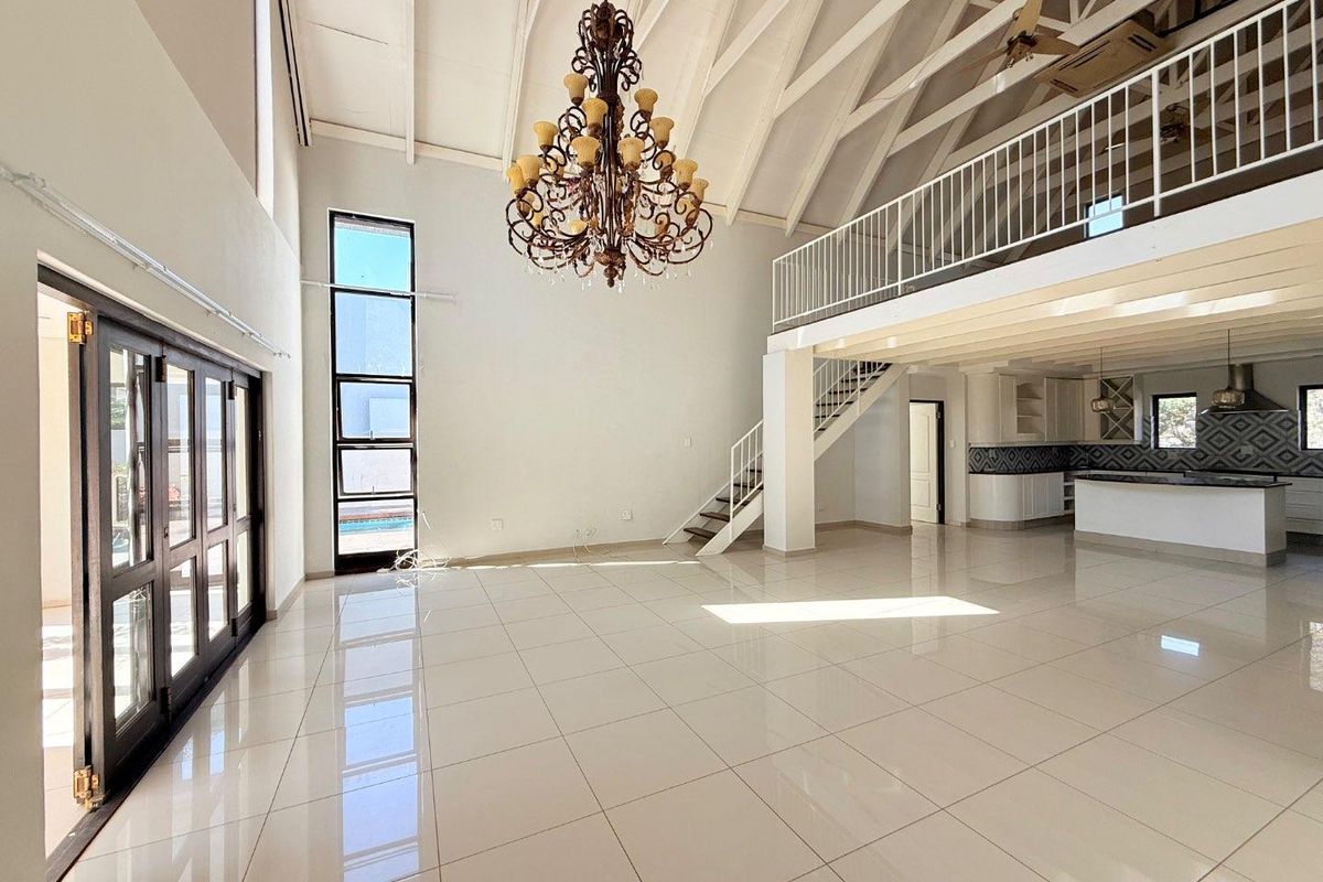 Experience Luxury: Beautiful Home with Pool & Loft! - Photo 4