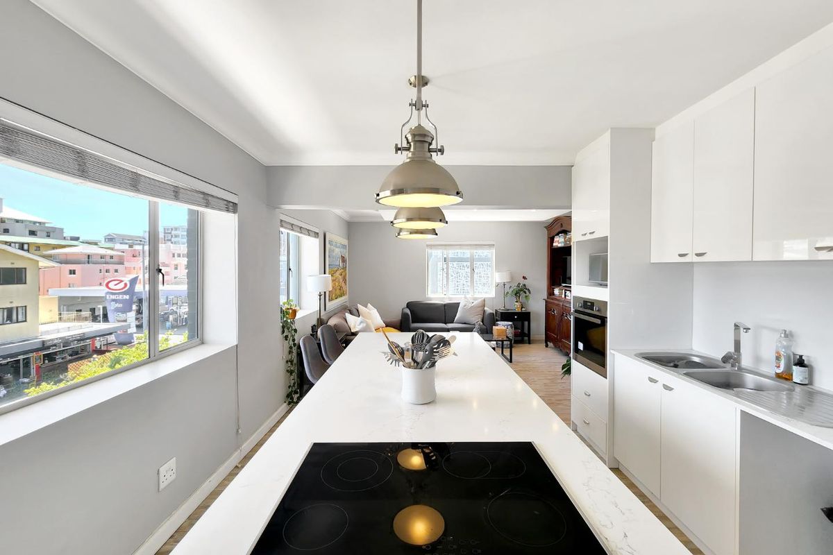 Spacious, comfortable 3 bedroom apartment - Photo 4