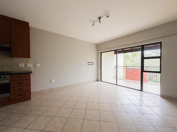 Property #2337789, Apartment Rental Monthly in The Meadows Estate