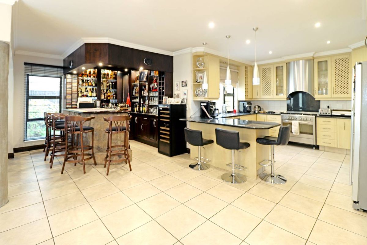 "Bali Bliss in Boksburg: Your Dream Home Awaits! - Photo 3