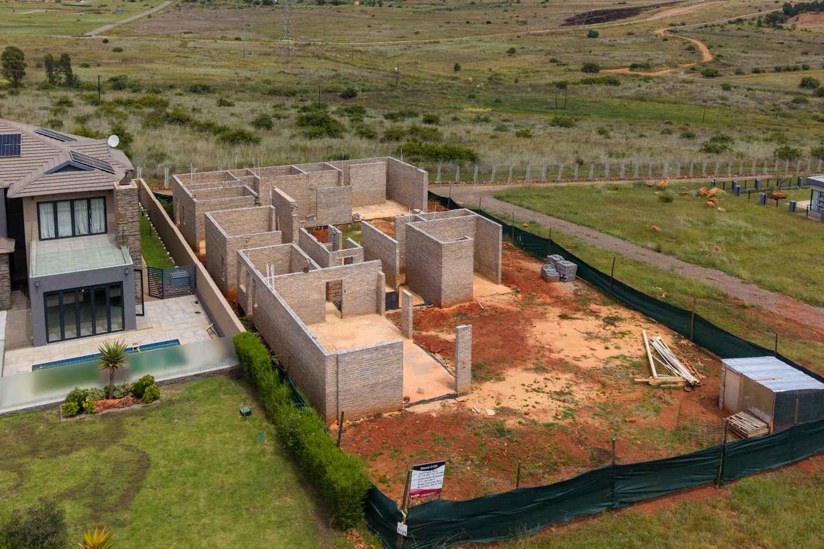 A unique opportunity to complete a home designed for luxury living - Photo 4