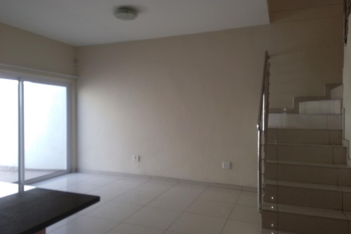 Flats for sale central town - Photo 3