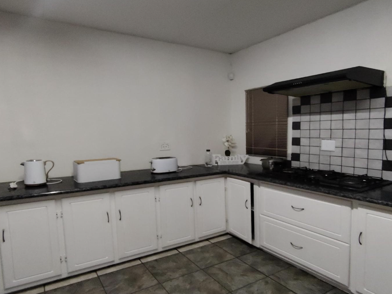Prime Northern Living With This Spacious 3 Bedroom Family Home in Pentagon Park - Photo 3