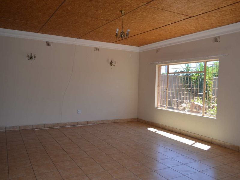 Perfect Family Home to Let! - Photo 3