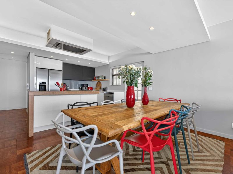ELEVATED SEASIDE LIVING IN ICONIC OSTENDE - Photo 7
