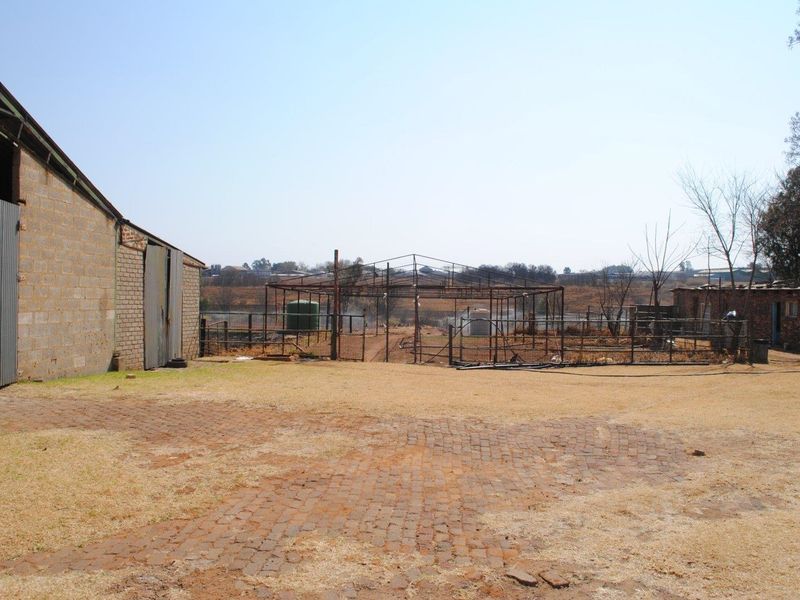 Visionaries, Developers dream, water front property opposite the completed Riverstone Mall - Photo 5