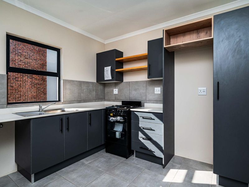 Kings Gate Estate 4 Bedroom Freestanding Home - Photo 4