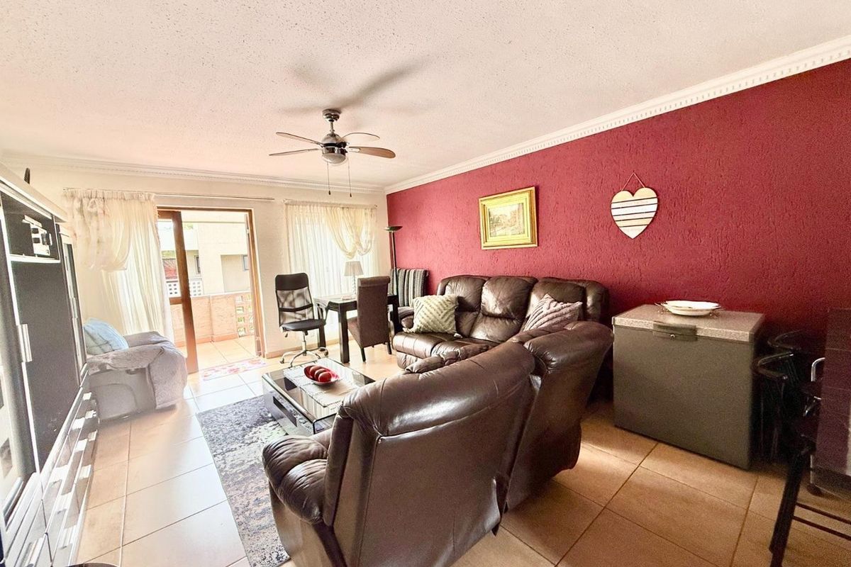 Townhouse For Sale in New Market, Alberton - Photo 5