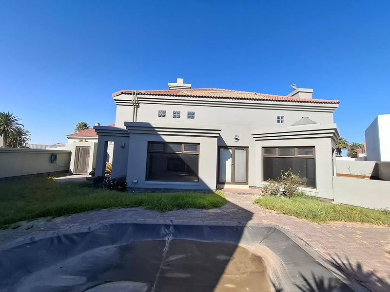 House For Sale – Meersig, Walvis Bay - Photo 4