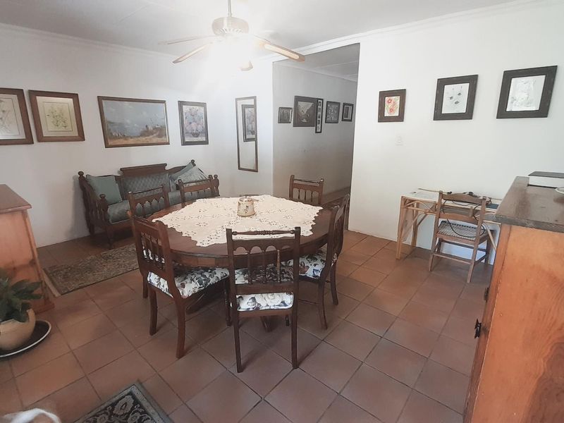 "Peaceful Retreat: Solar Estate with 2 Homes & Lush Gardens!" - Photo 5