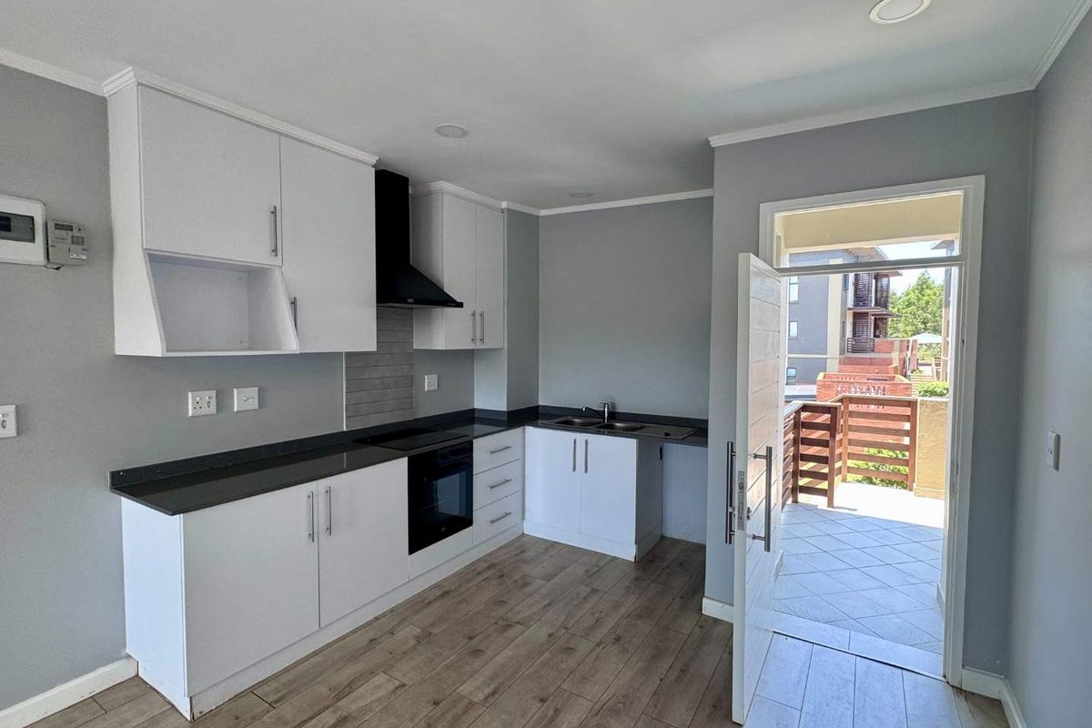 Contemporary Lock-Up-and-Go Living in Cotswold Fenns | 2 Bedroom, 2 Bathroom - Photo 3