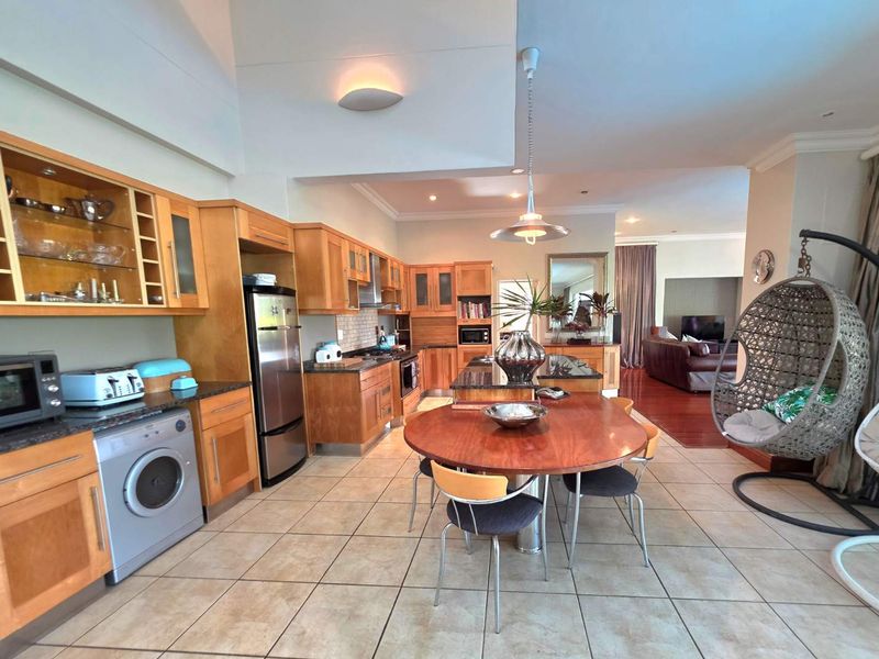 SOLE MANDATE – Prestigious Mount Edgecombe Golf Estate Living - Photo 8