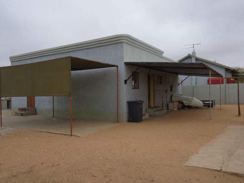 "Exclusive Corner Property: Residential & Business Ready in Central Okahandja!" - Photo 2