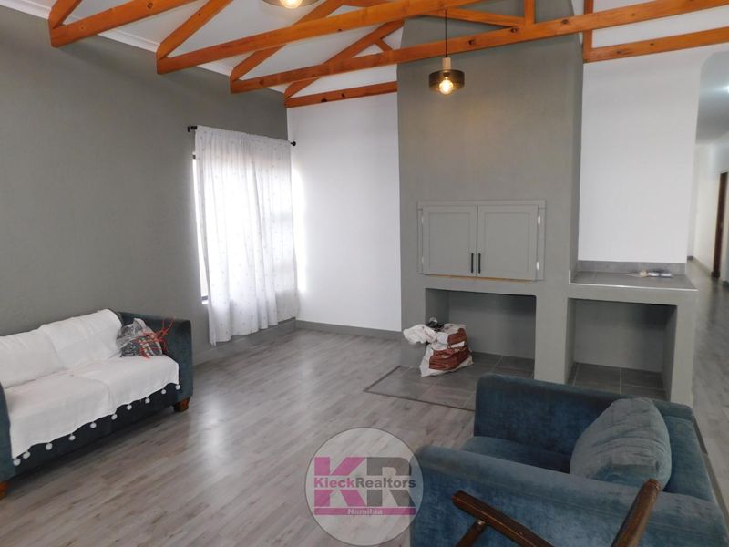 **Charming 3-Bedroom House for Sale in Henties Bay** - Photo 2