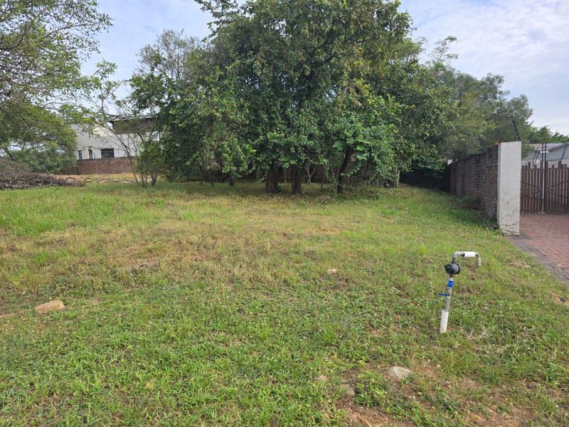 An Expeptional Stand in one of the Security Estate in Mbombela - Photo 6