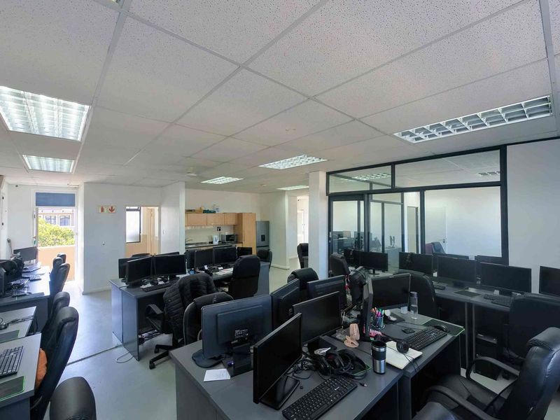 Functional and Practical: 2nd-Floor Office at Millennium Business Park - Photo 5