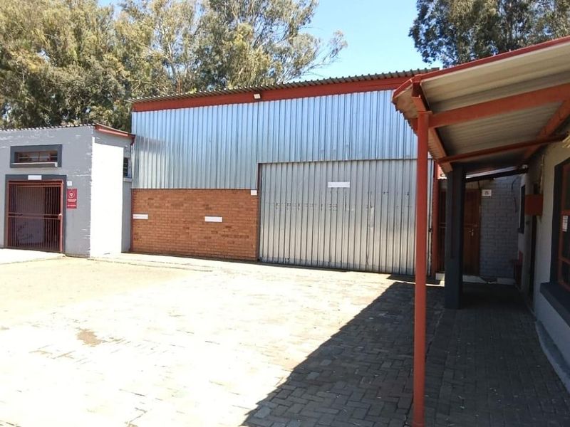 PROPERTY WITH GREAT INCOME. EXCELLENT OPPERTUNITY.DONT DELAY. - Photo 8