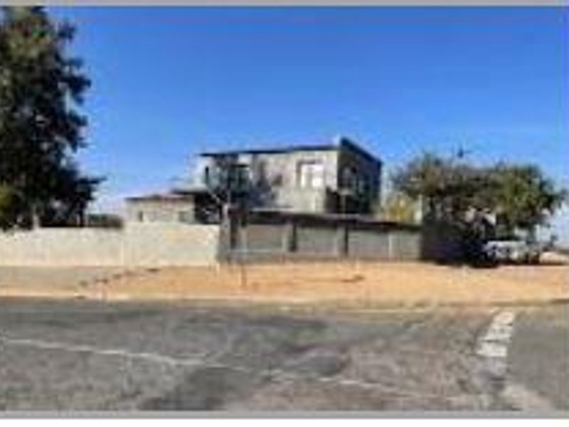 GUESTHOUSE / HOUSE FOR SALE IN EROS PARK - Photo 4