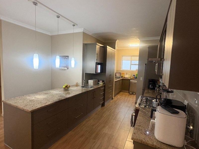 Furnished 3x Bedrooms House To Rent in Long Beach - Photo 5