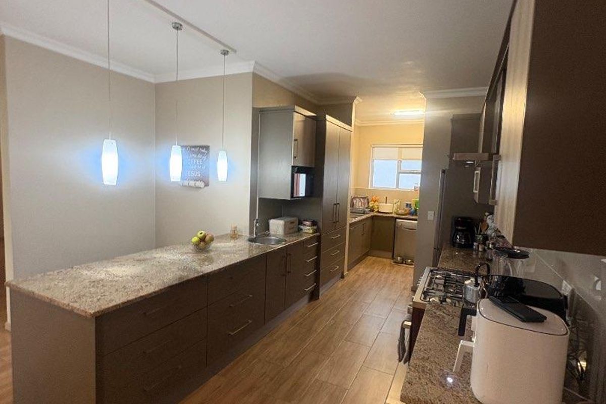 Furnished 3x Bedrooms House To Rent in Long Beach - Photo 5