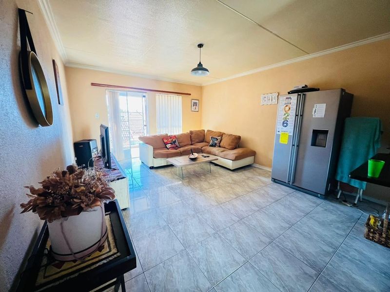 Townhouse For Sale in Randhart, Alberton - Photo 9