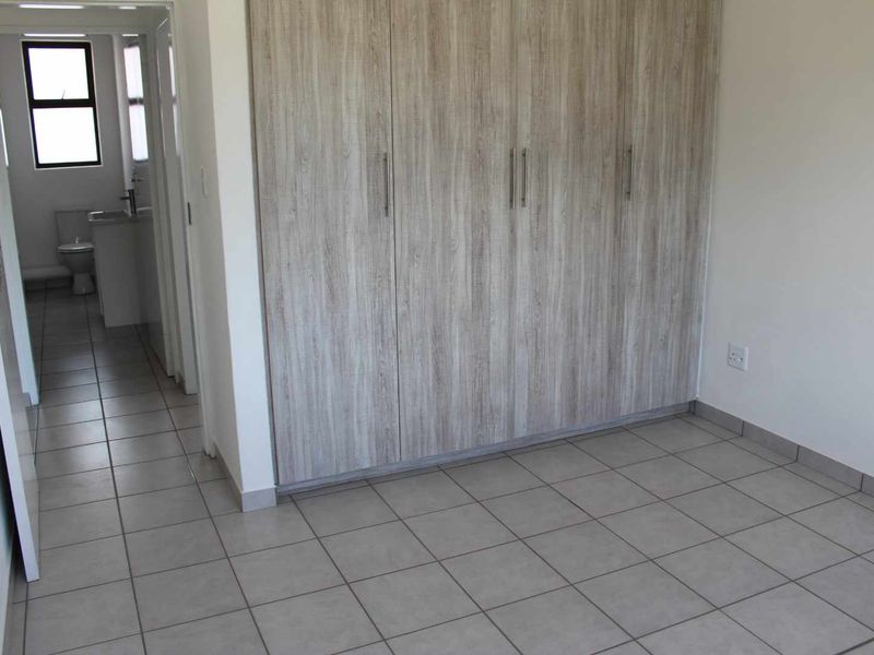 Affordable 2-Bedroom  Apartment Available for Rent in Silverton | R6 923 - Photo 9