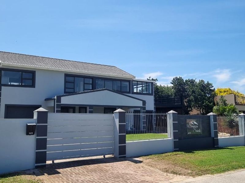 Modern 3 Bedroom home to let overlooking Sundays River - Photo 2