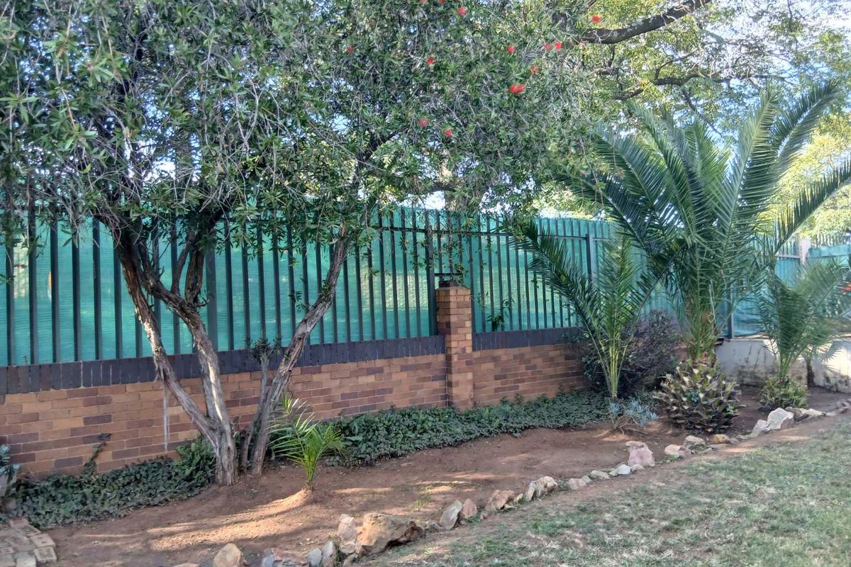 Family Home For Sale - Photo 3