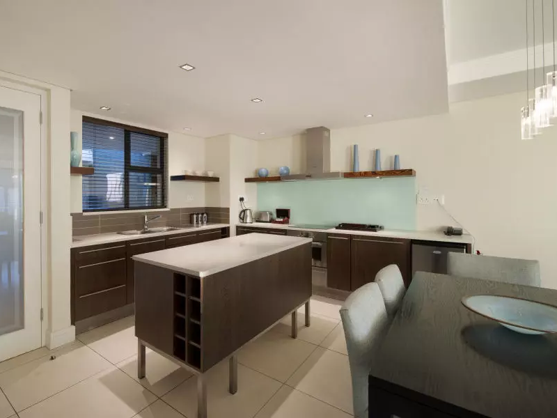 Fractional ownership for two weeks of every year, your opportunity to secure a glorious Knysna holiday or put your weeks into the pool and earn rental income - Photo 4