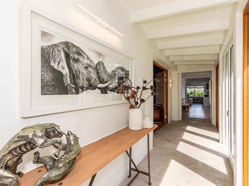 A HOME LIKE NO OTHER......... - Photo 9