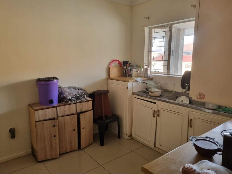 Student Accommodation or Good Investment Property. - Photo 7