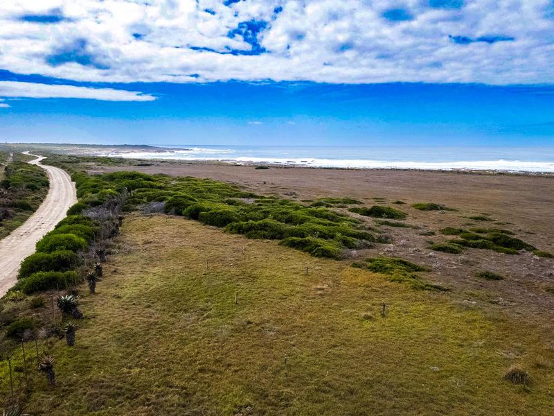 Seafront Farm for Sale in Gouritsmond – A Rare Coastal Gem! - Photo 2