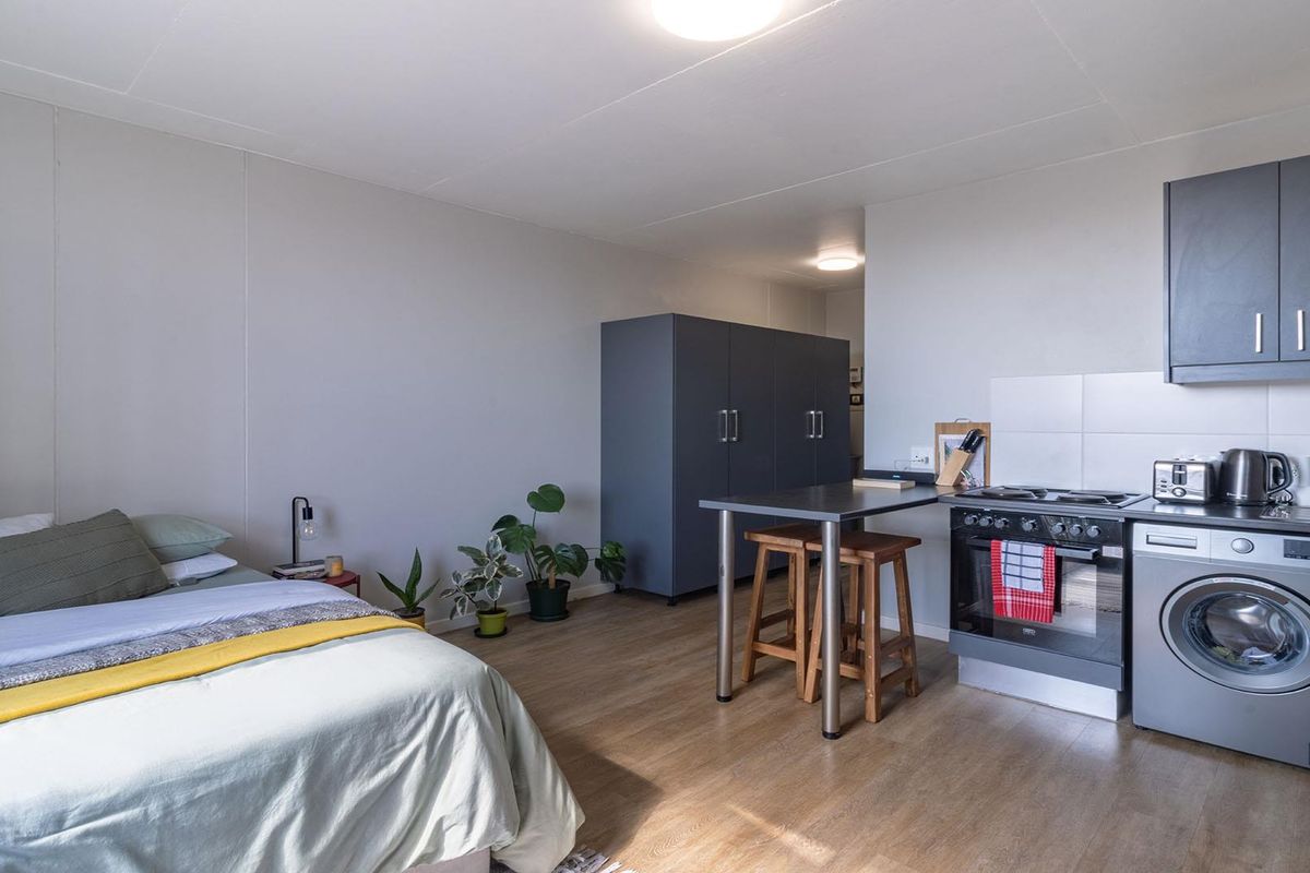 Stylish Studio Retreat Near City – Perfect for Buyers, Investors - Photo 5