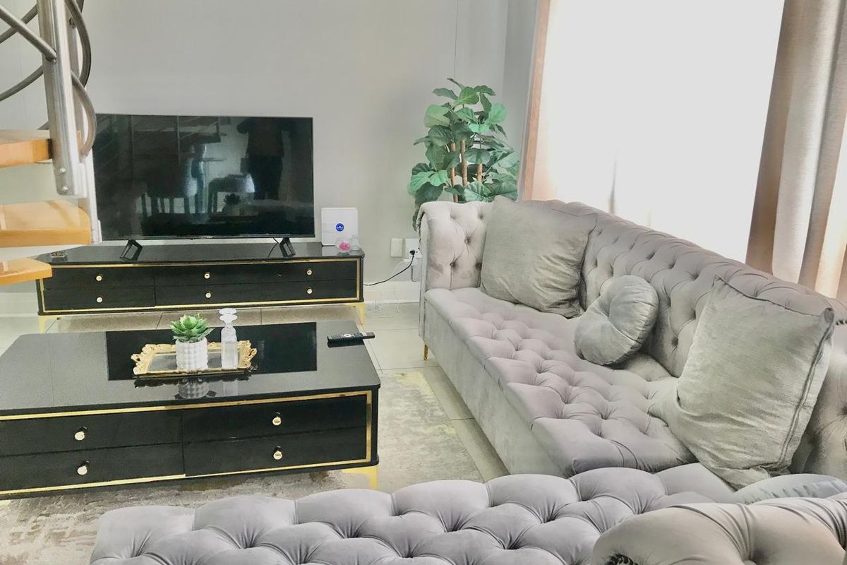 Executive fully furnished penthouse in Sandton - Photo 3