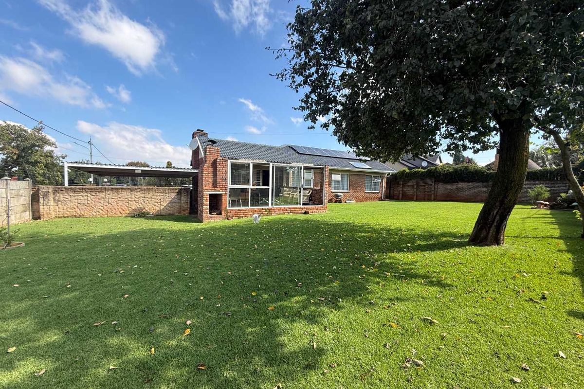 TWO HOMES. ONE INCREDIBLE OPPORTUNITY - Photo 3