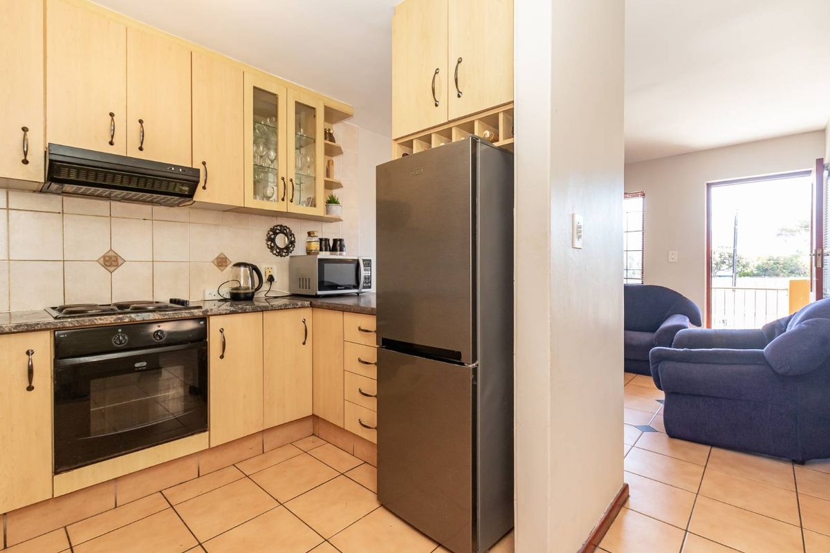 Mountain views and morning coffee! - Photo 4