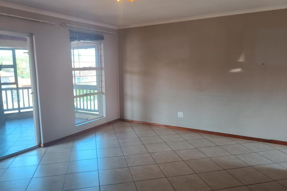 2 BED UNIT + BALCONY + GUARD - Photo 4