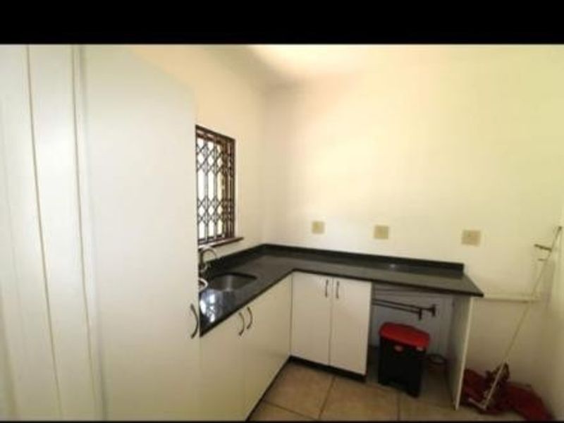 Dream Family Home with a Wealth of Potential in Queensburgh! - Photo 6