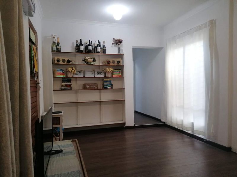 SEPARATE ENTRANCE FLATLET - Photo 4