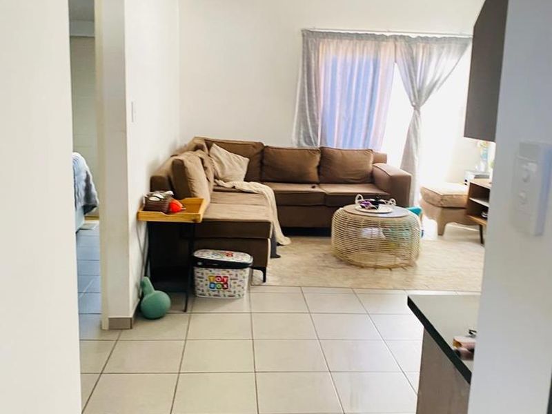 2 Bedroom House for Sale in Theresapark - Photo 4