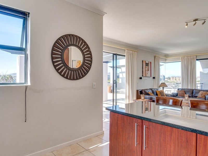 Penthouse Vibes - Photo 5