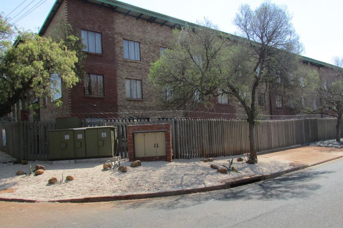 2 BEDROOM FLAT TO RENT IN KWAGGASRAND - Photo 2